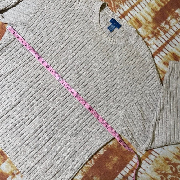 Vintage Oversized Ribbed Sweater - Picture 9 of 10